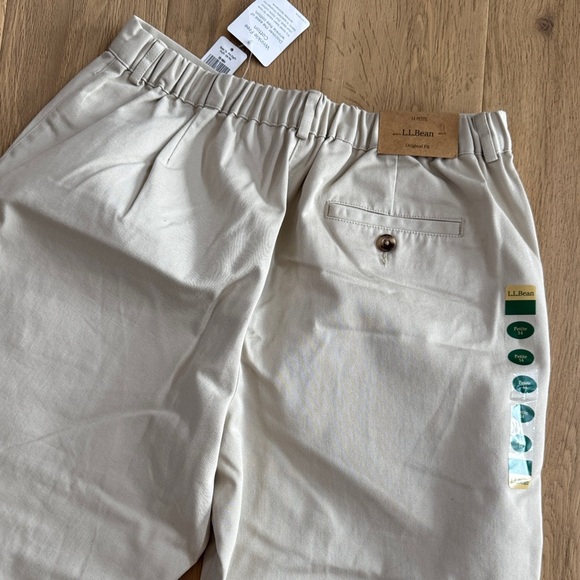 L.L. Bean Women's Beige Casual Pants - Picture 6 of 6